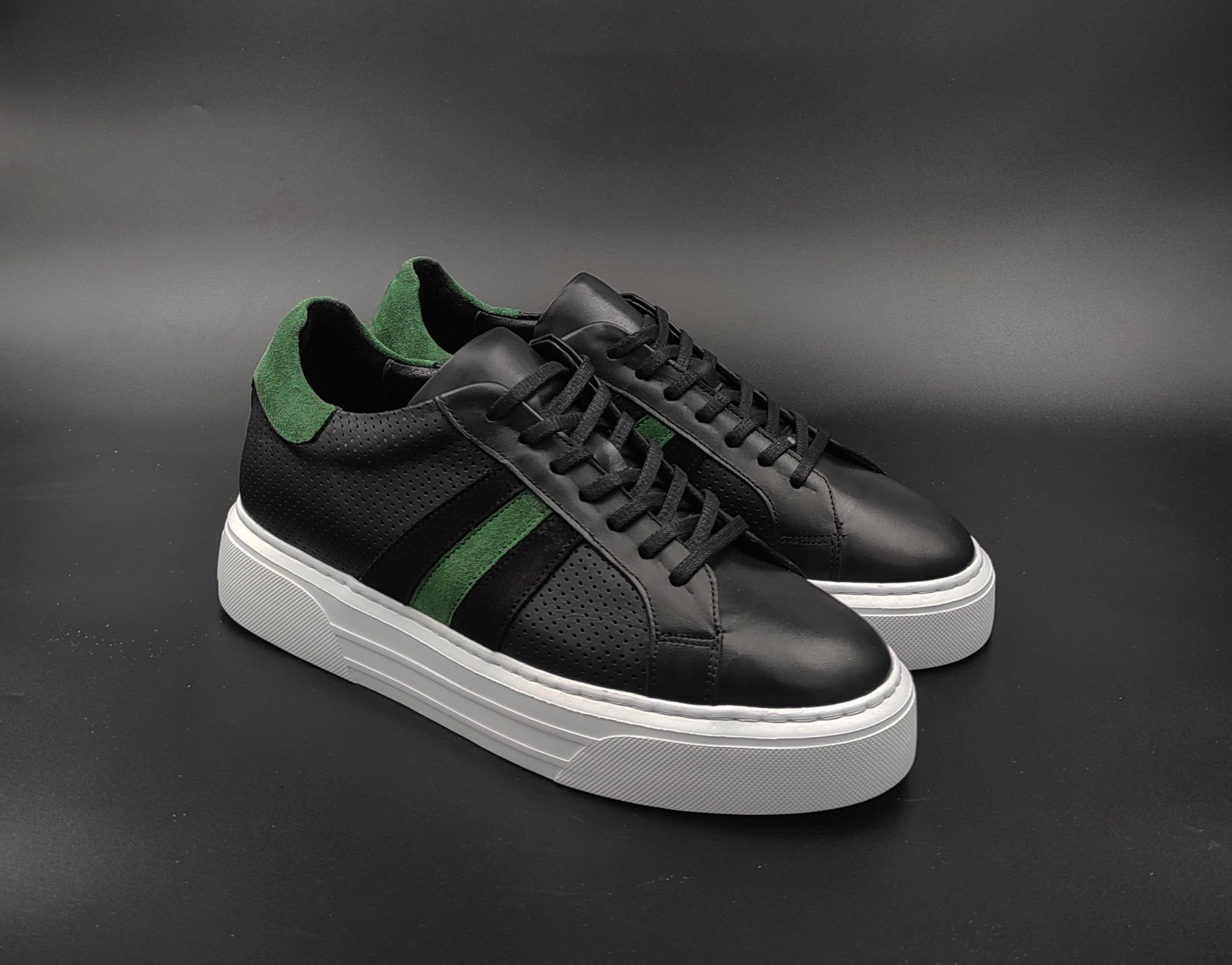 3854 SİYAH GİZLİ TOPUKLU BOY UZATAN SPOR AYAKKABI