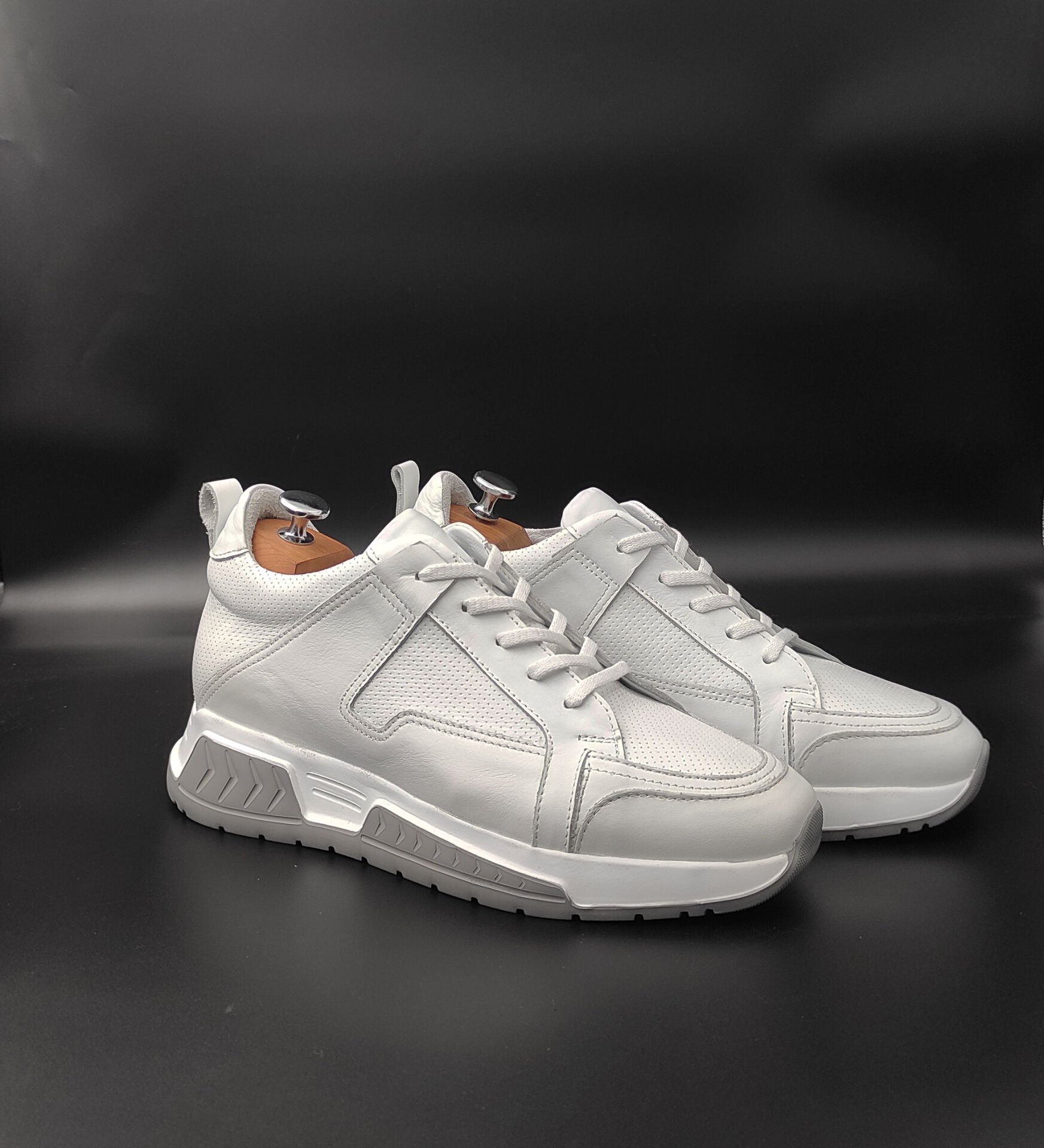 5565 BEYAZ DERİ BOY UZATAN AYAKKABİ