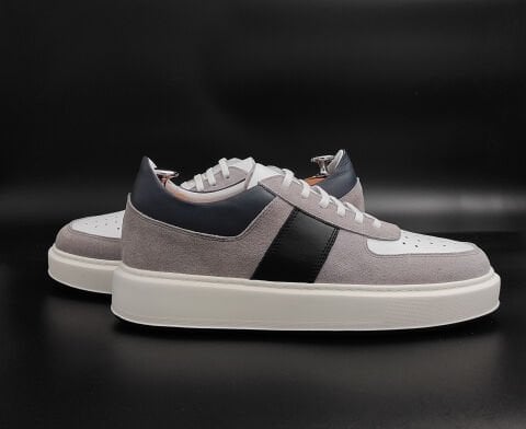 2369 GRİ-BEYAZ GİZLİ TOPUKLU BOYU UZATAN SPOR AYAKKABI +3 CM - 43