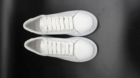 511 BEYAZ GİZLİ TOPUKLU BOYU UZATAN AYAKKABI